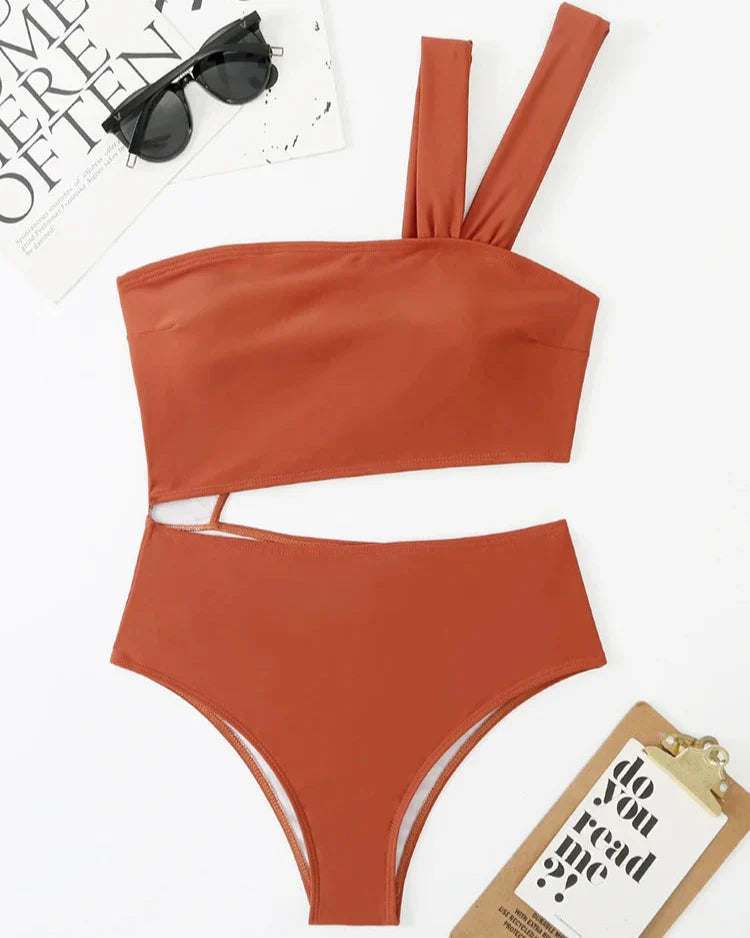 One-shoulder crossover strap swimsuit