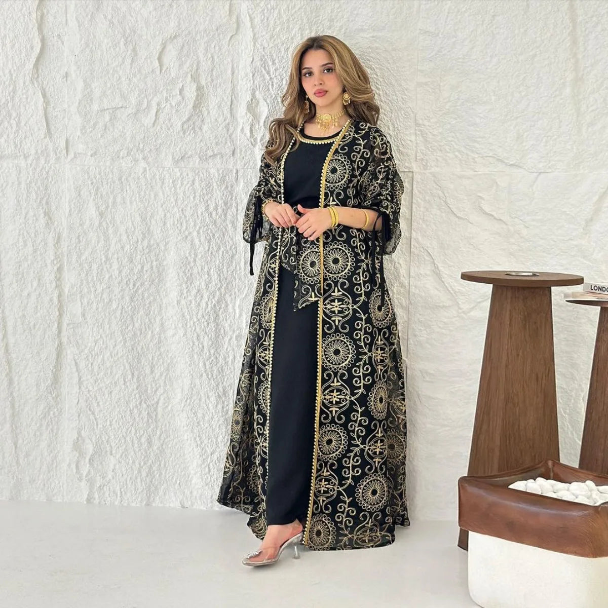 Majestic Noor Set – Embroidered Royal Edition