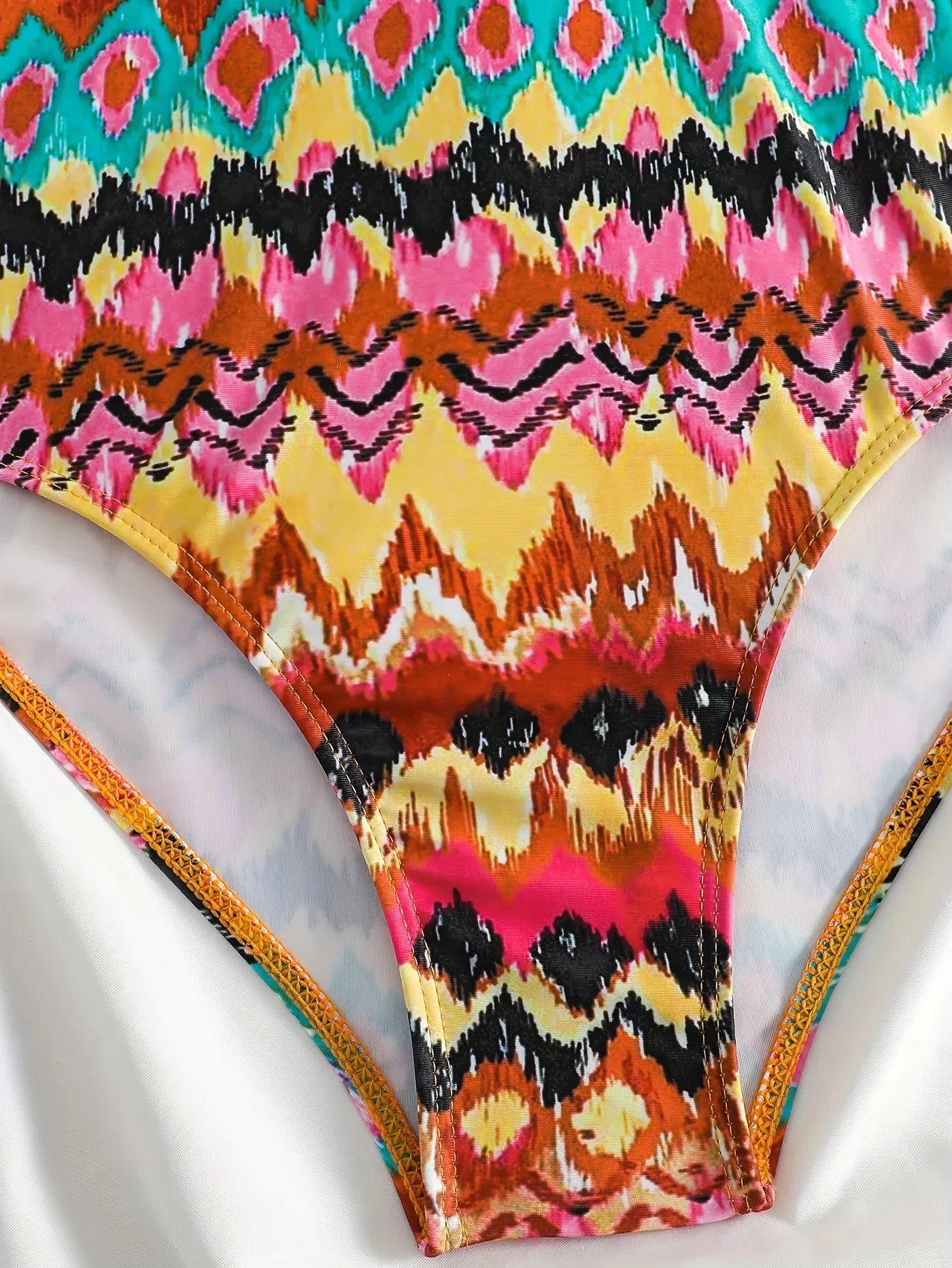 Aimeimes Fashion swimsuit with retro detail